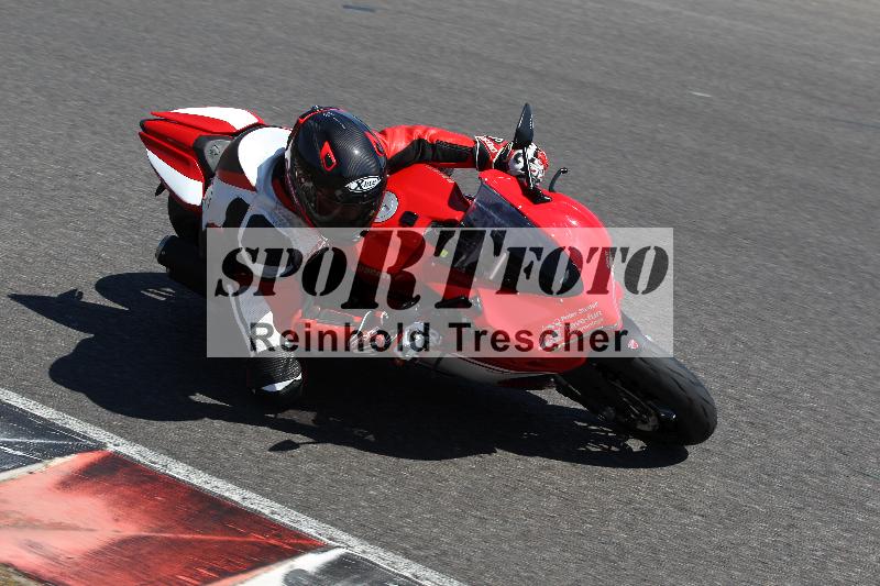 Archiv-2022/50 09.08.2022 MSS und TÖFF Track Day ADR/Gruppe gelb/team
